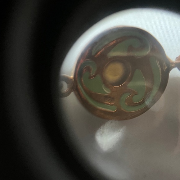 Sterlings 925 & green enamel Elegant Green and Gold Bracelet - Picture 5 of 9